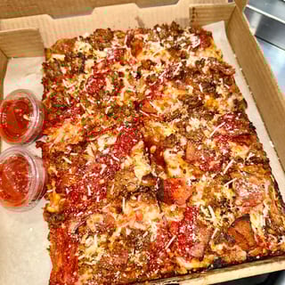 Deep Dish Pepperoni & Sausage